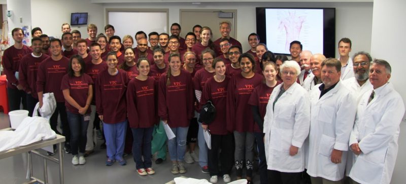 Group photo of VTCSOM Faculty and Class of 2020 at the Virginia Intercollegiate Anatomy Lab